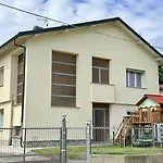 Family 3-bedroom Near Mxp & Maggiore - Parking Appartement Sesto Calende