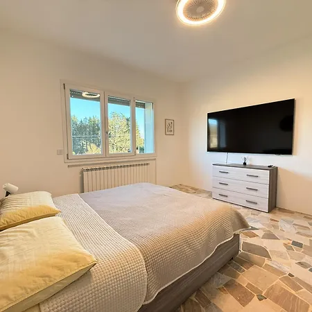 Family 3-bedroom Near Mxp & Maggiore - Parking * Sesto Calende