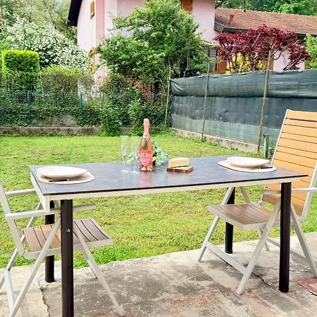 Family 3-bedroom Near Mxp & Maggiore - Parking شقة