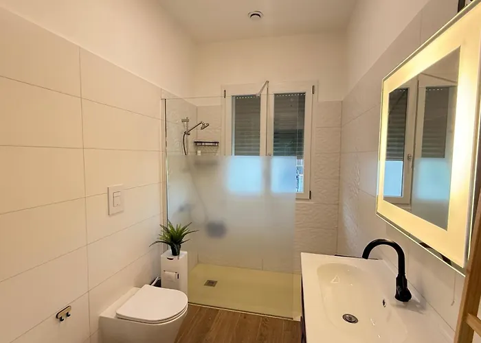 Family 3-bedroom Near Mxp & Maggiore - Parking *