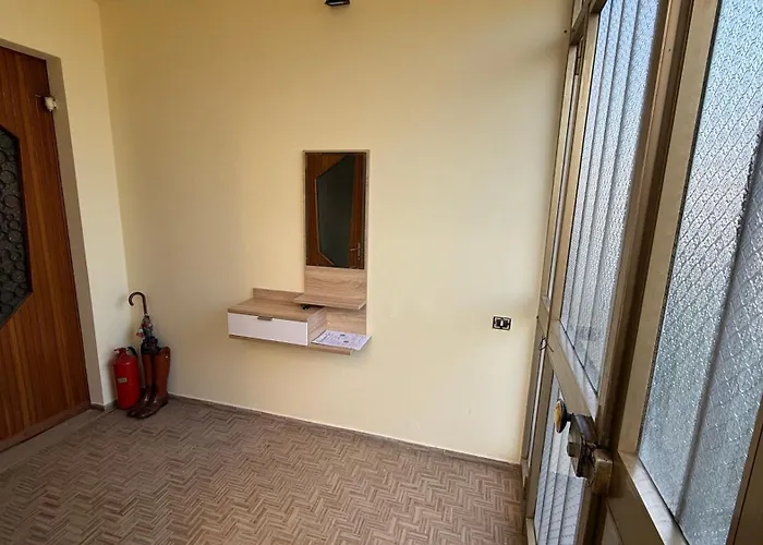 Family 3-bedroom Near Mxp & Maggiore - Parking Lägenhet Sesto Calende