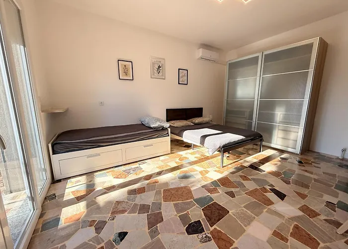 Family 3-bedroom Near Mxp & Maggiore - Parking *